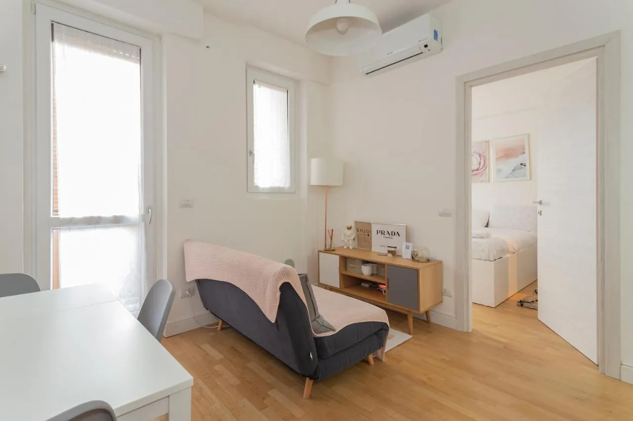 Apartman Comodo Appartamento Vicino A Stazione Centrale - Brianza Master Guest Milánó